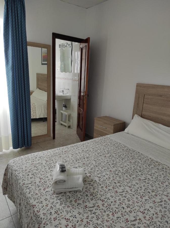 Hostal Fantoni Cadice Esterno foto