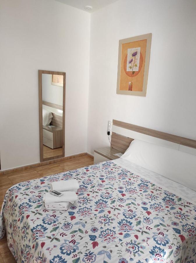 Hostal Fantoni Cadice Esterno foto