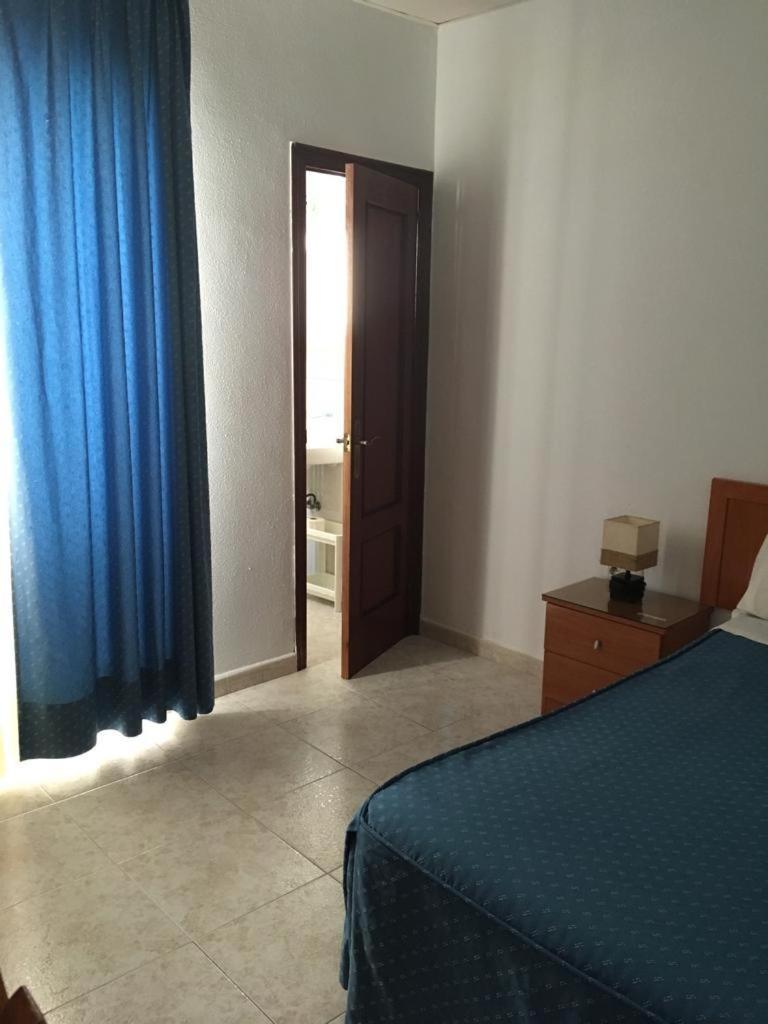 Hostal Fantoni Cadice Esterno foto