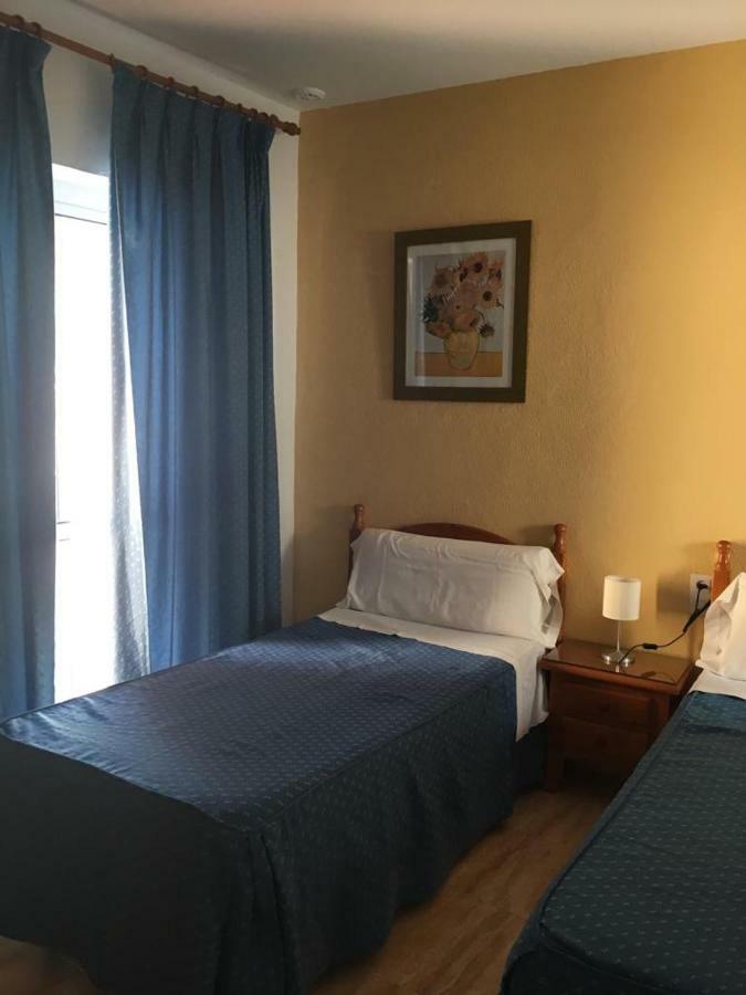 Hostal Fantoni Cadice Esterno foto